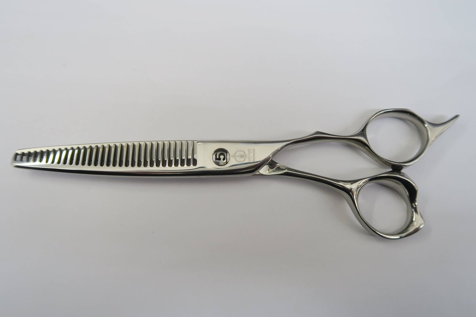 Bランク【MIZUTANI SCISSORS ミズタニシザーズ】 CRONOS 5 セニング 美容師・理容師 6.0インチ 右利き 【中古】:H-9077