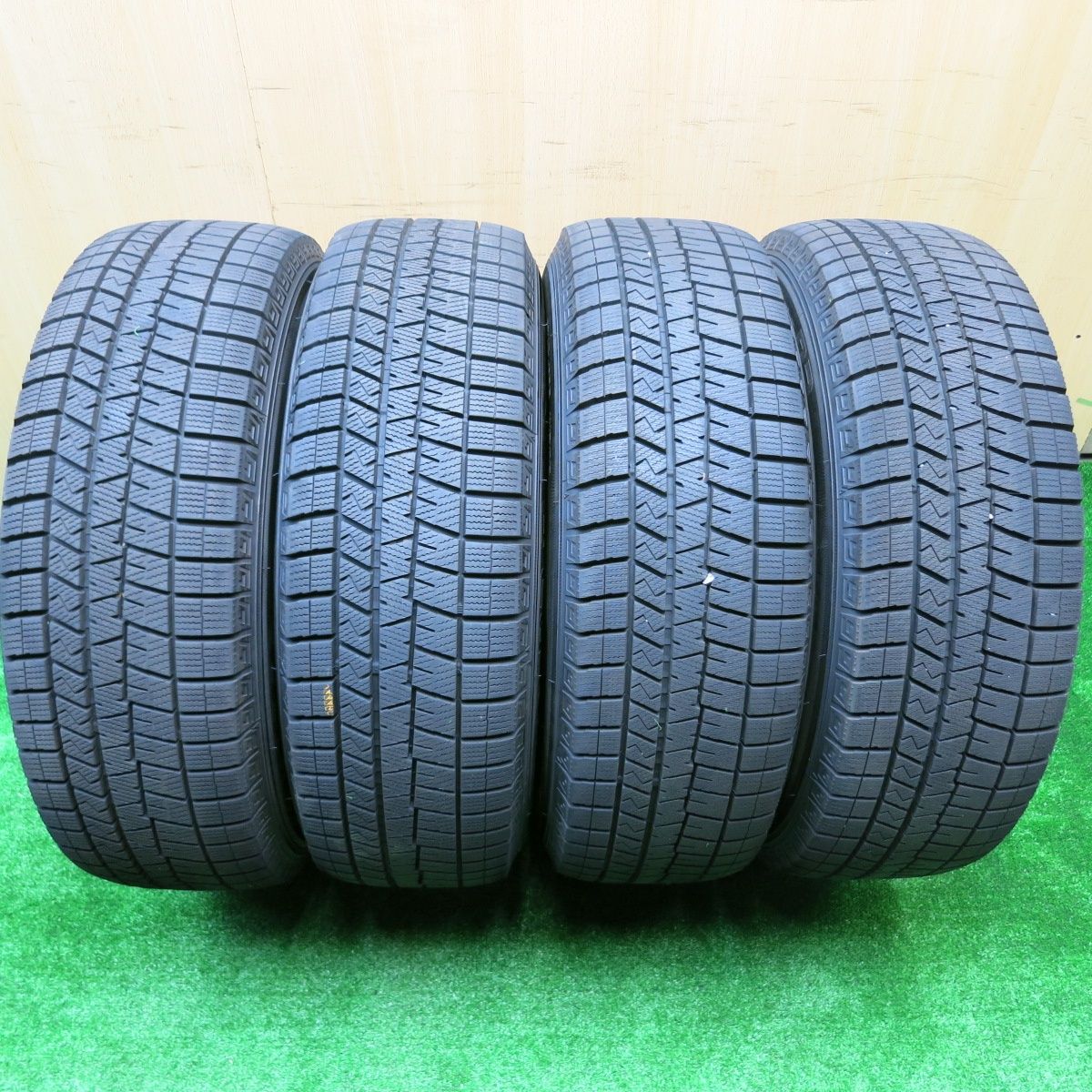 バリ溝 24年 キレイ 9.5分以上 40系 アルファード 等 225|65R17 スタッドレス ダンロップ ウインターマックス 03 ravrion RS01 ラブリオン 17インチ PCD120|5H 5100910HAス TRITUETUBI_COM