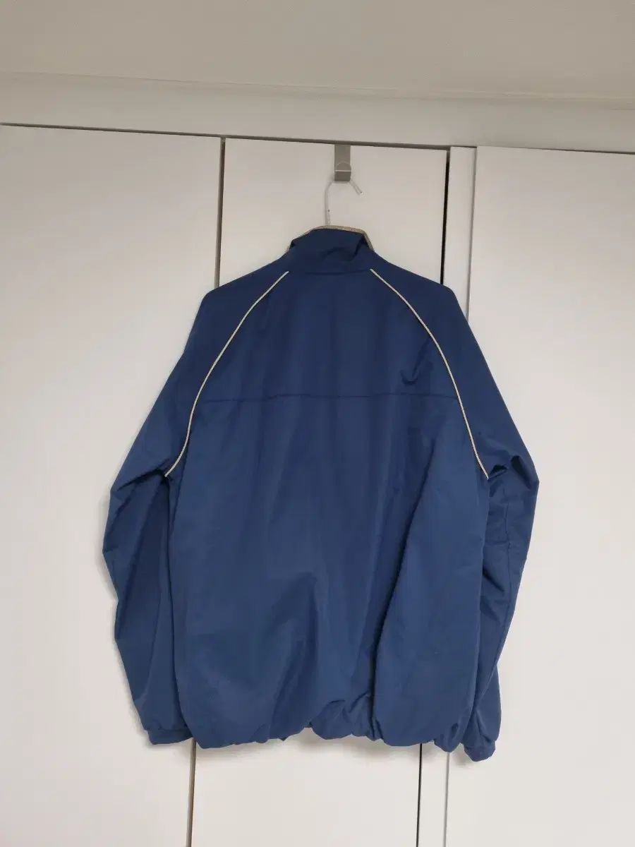 NC NCダイノス 春と秋のジャンパー 100