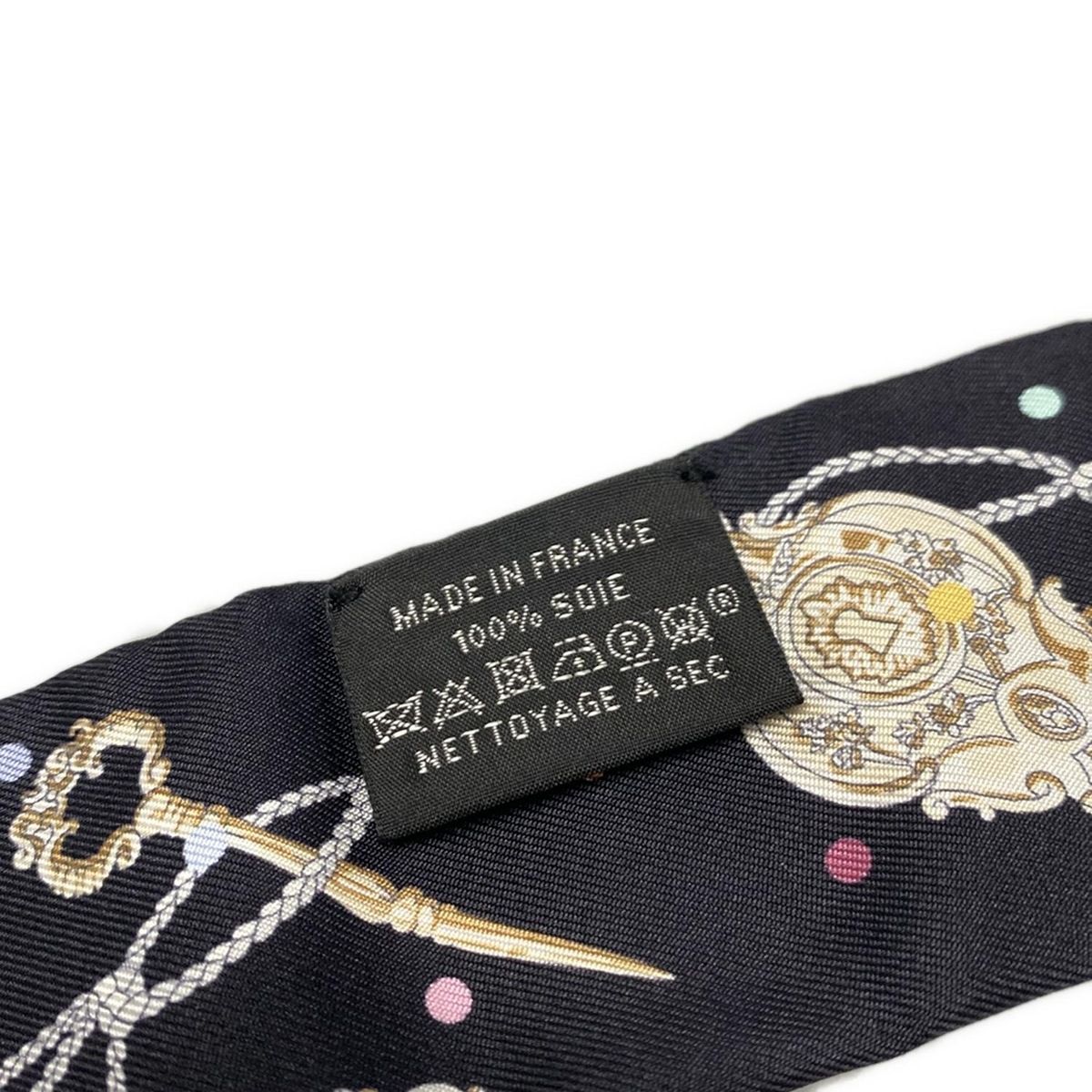 HERMES(エルメス) スカーフ ツィリー 黒×ベージュ×マルチ les