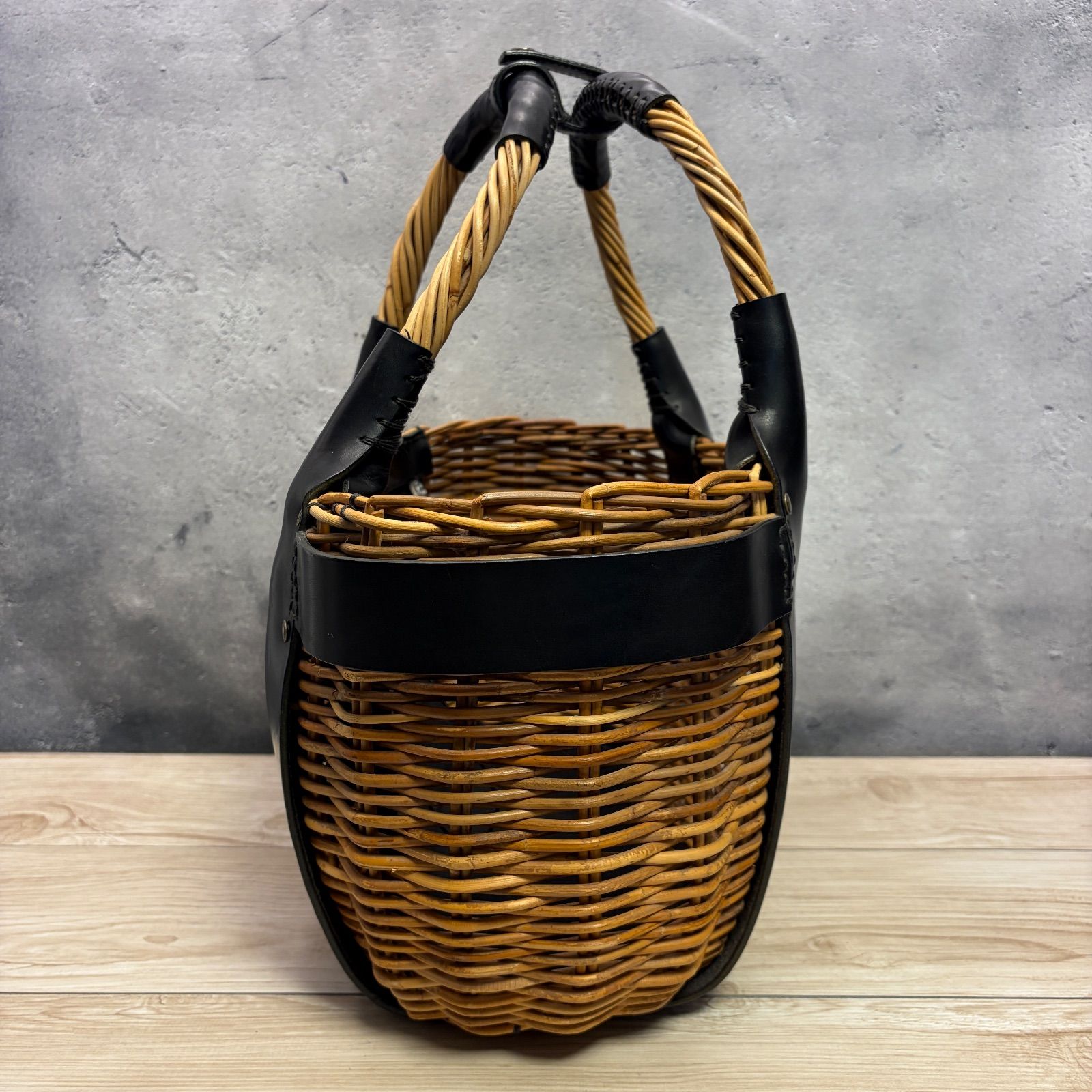 エバゴス かごバッグ オイルレザー ✨ブラック かごバッグ レザー