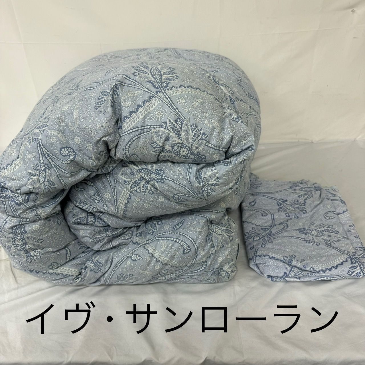 泰道リビング  イヴサンローラン　羽毛ふとん　シルバーグース　150×210　MID　6307