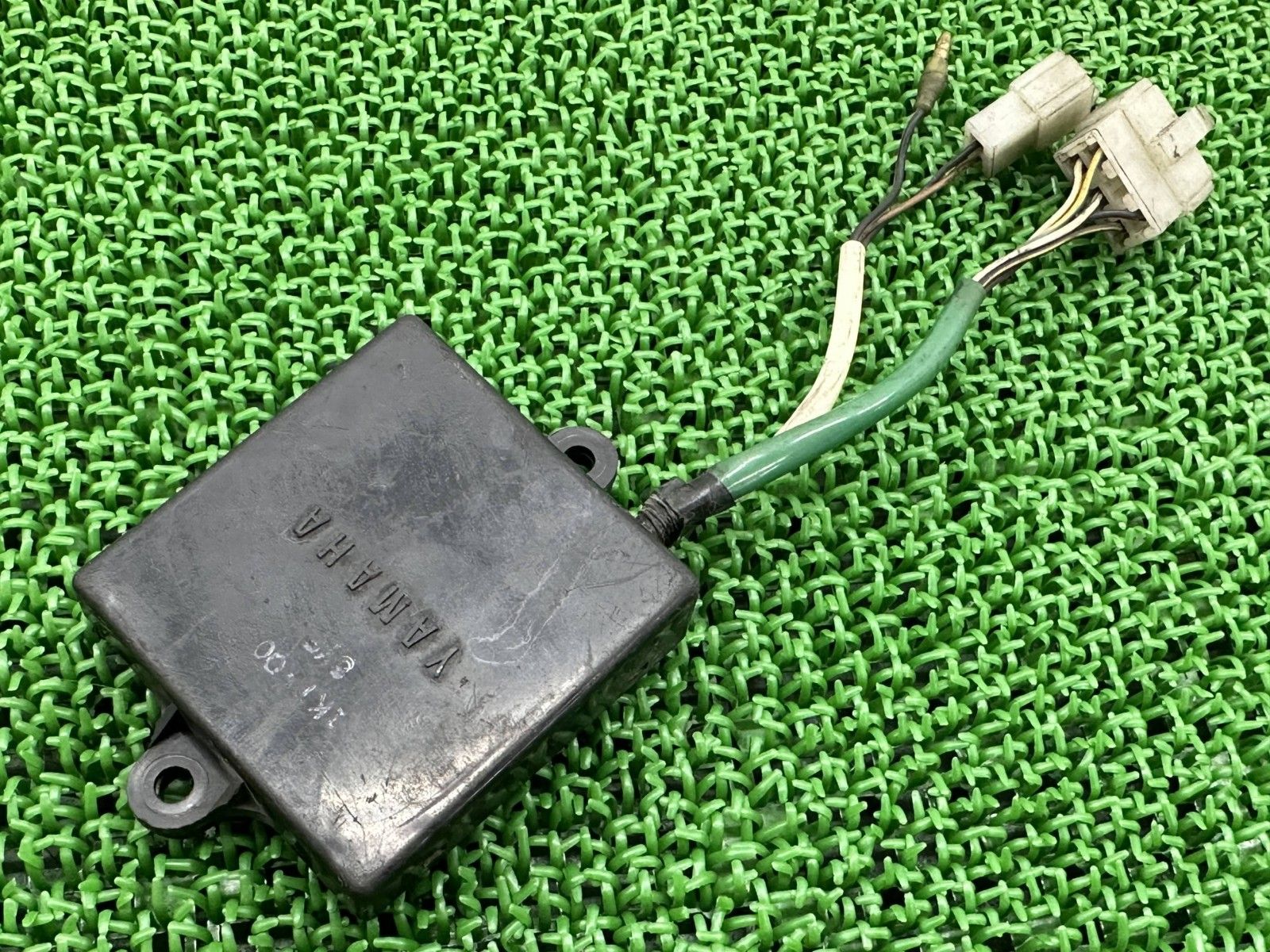 TZR250 YPVSコントロールユニット 1KT-00 ヤマハ 純正 1KT 排気デバイス バルブコントローラー 機能的問題なし 品薄 Ba