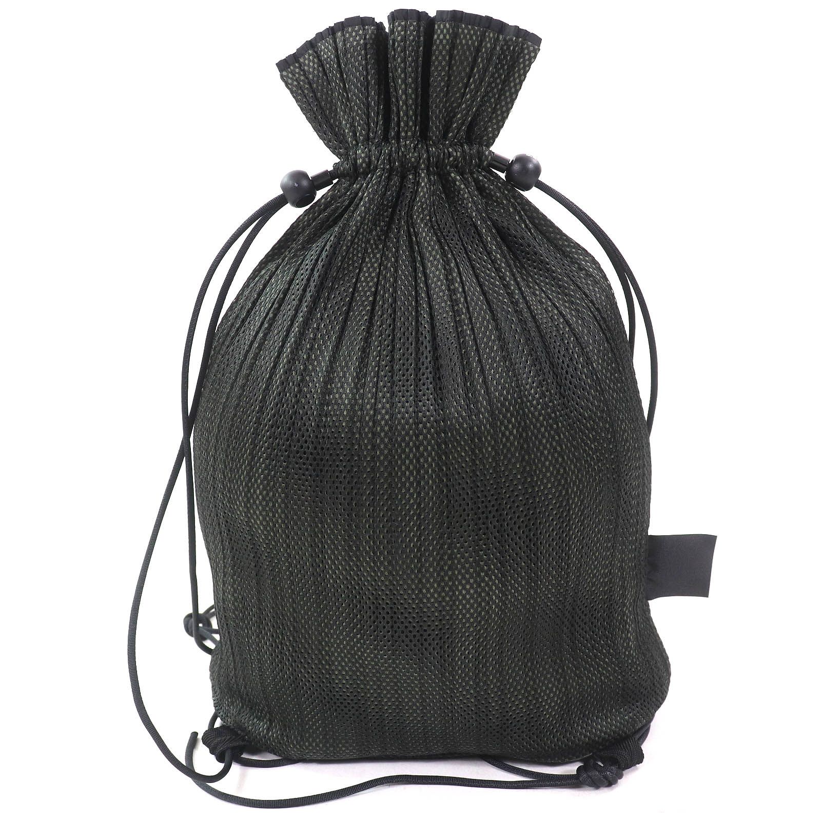 pleats please リュック　ベージュ　ナップサック イッセイミヤケ pleats please リュックベージュナップサック イッセイミヤケ