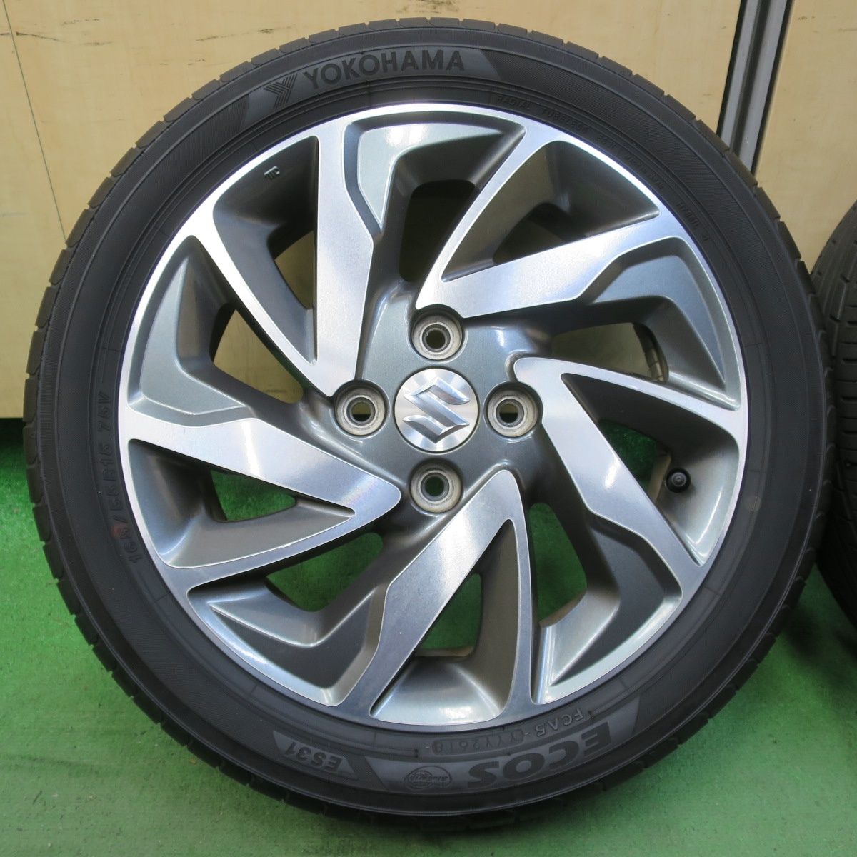 キレイ☆スズキ スペーシア カスタム 純正 165/55R15 ヨコハマ エコス