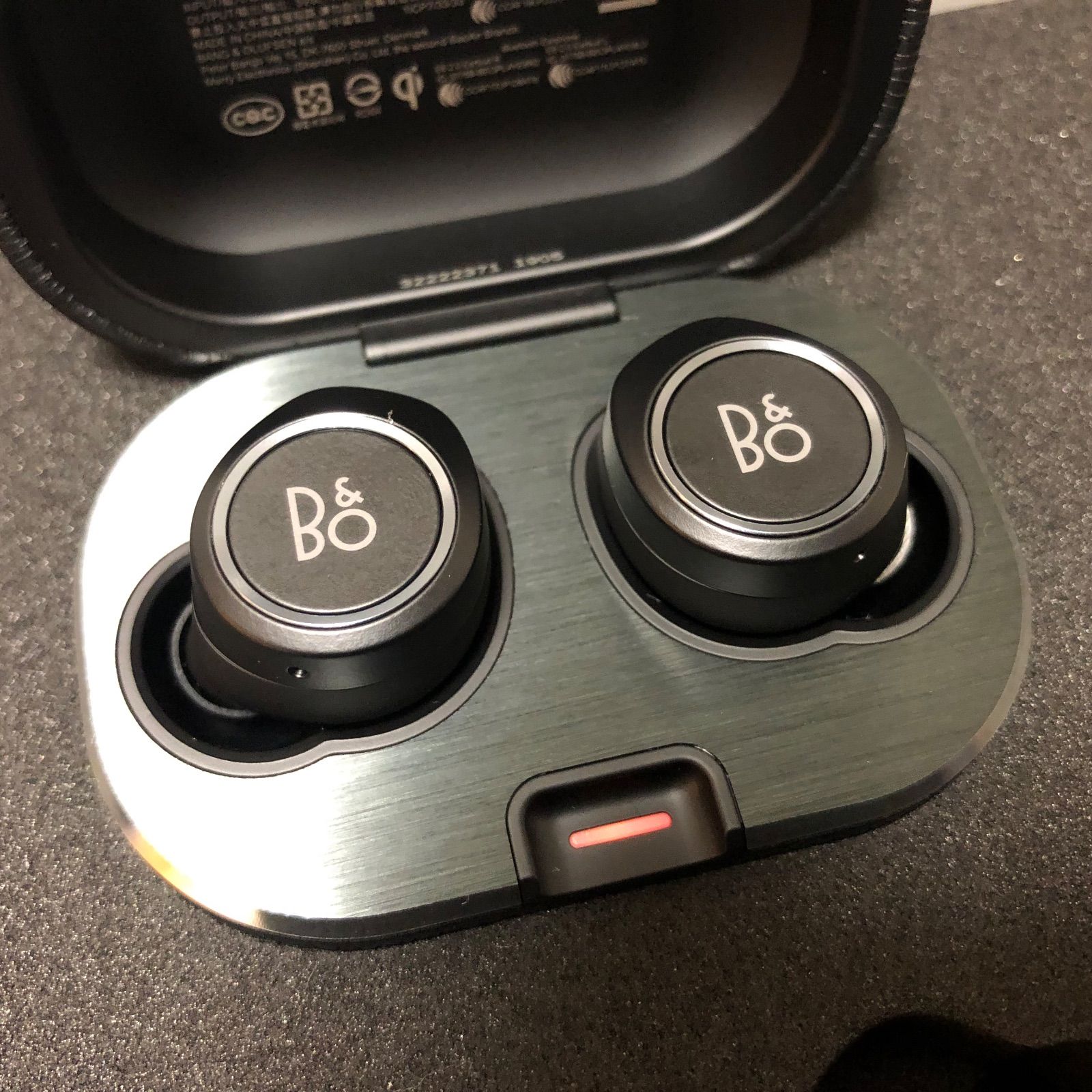 ジャンク】Bang & Olufsen Beoplay E8 2.0 フルワイヤレス カナル型