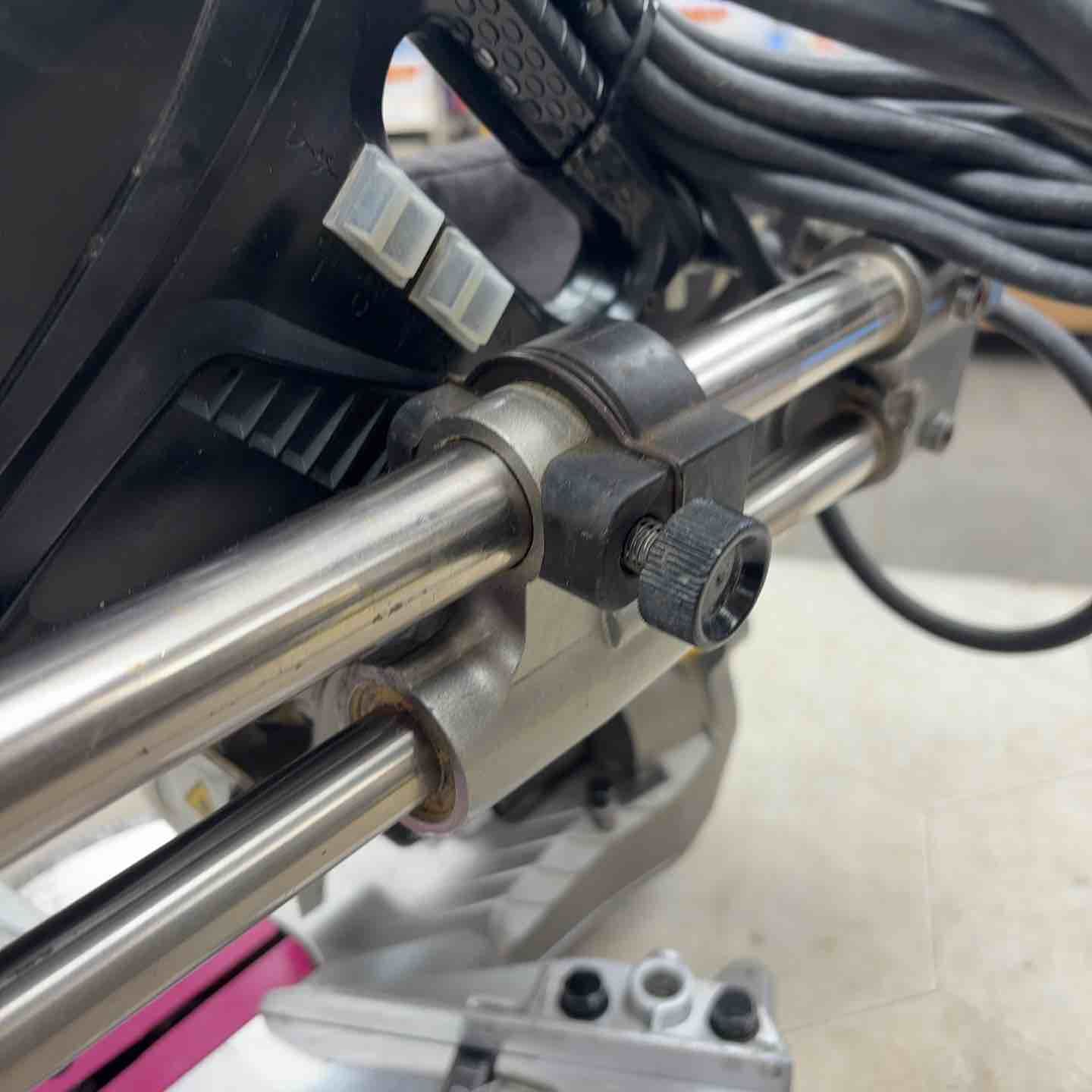 卓上スライド丸のこ C6RSHC