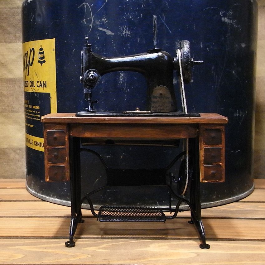 レトロソーイングマシン インテリア オブジェ ミシン
