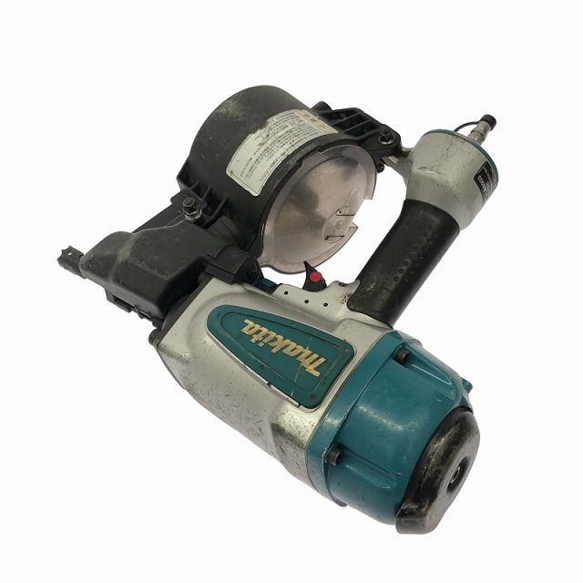 ☆中古品☆makita マキタ 90mm 常圧 エア釘打ち機 AN902 ケース