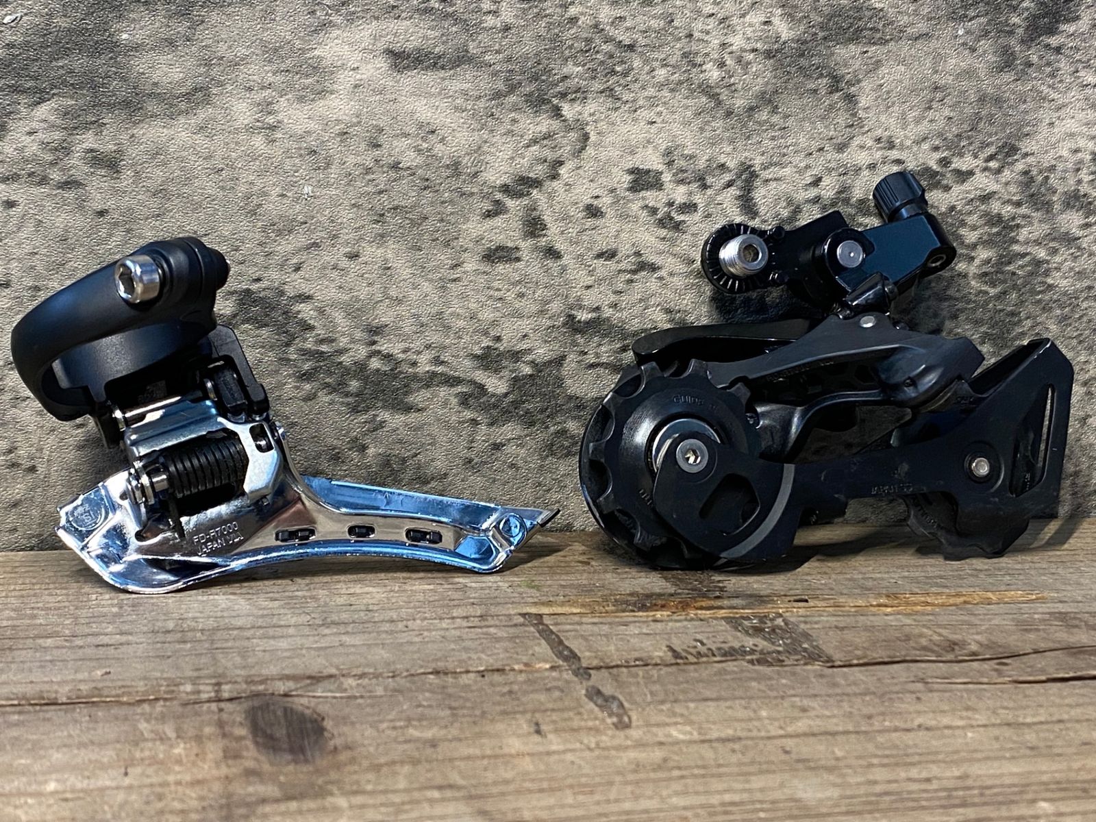 IZ506 シマノ SHIMANO 105 FD-R7000 RD-R7000-SS ディレイラーセット Φ34.9 FDリンクカバー