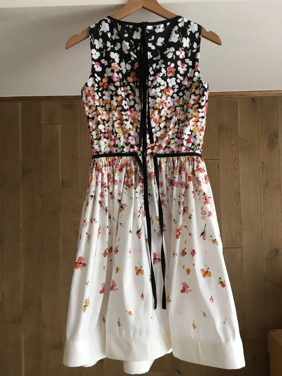 極美品 RED VALENTINO レッドヴァレンティノ ワンピース38 - メルカリShops