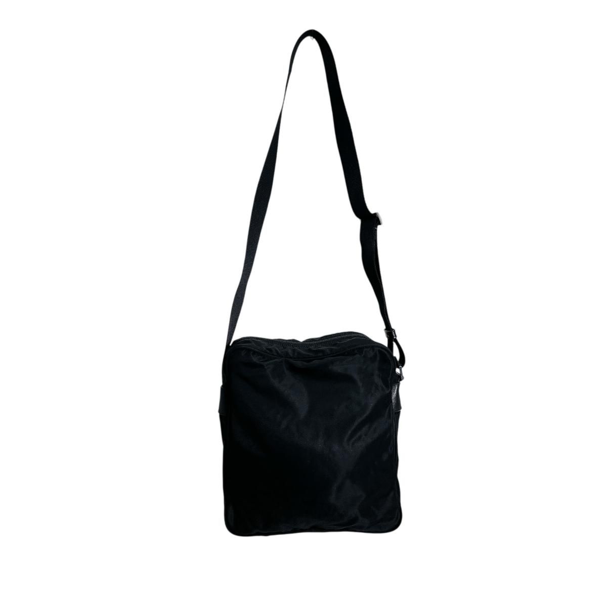 プラダ BT0168 ショルダーバッグ ブラック  PRADA トライアングルロゴ 斜め掛け プラダ BT0168 斜め掛け ボディバッグ トライアングルロゴ ショルダー