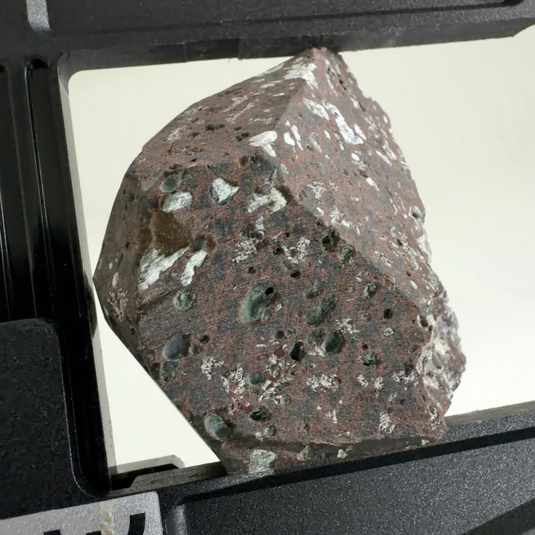 E31790 カバンシ石 カバンサイト 天然石 鉱物 原石 パワーストーン NEXPOTALLINN_EU