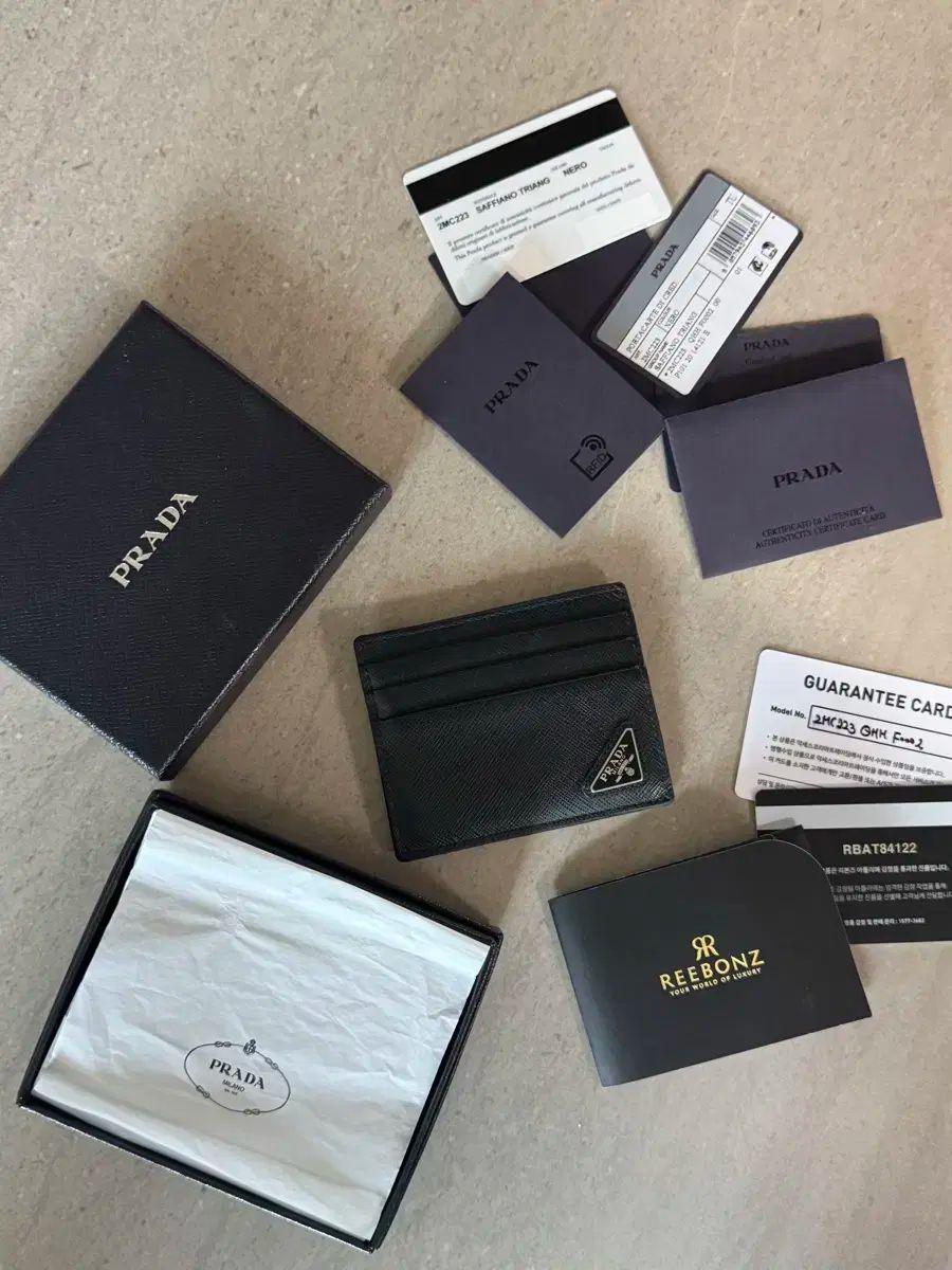 PRADA プラダ サフィアーノ トライアングルロゴ カードウォレット