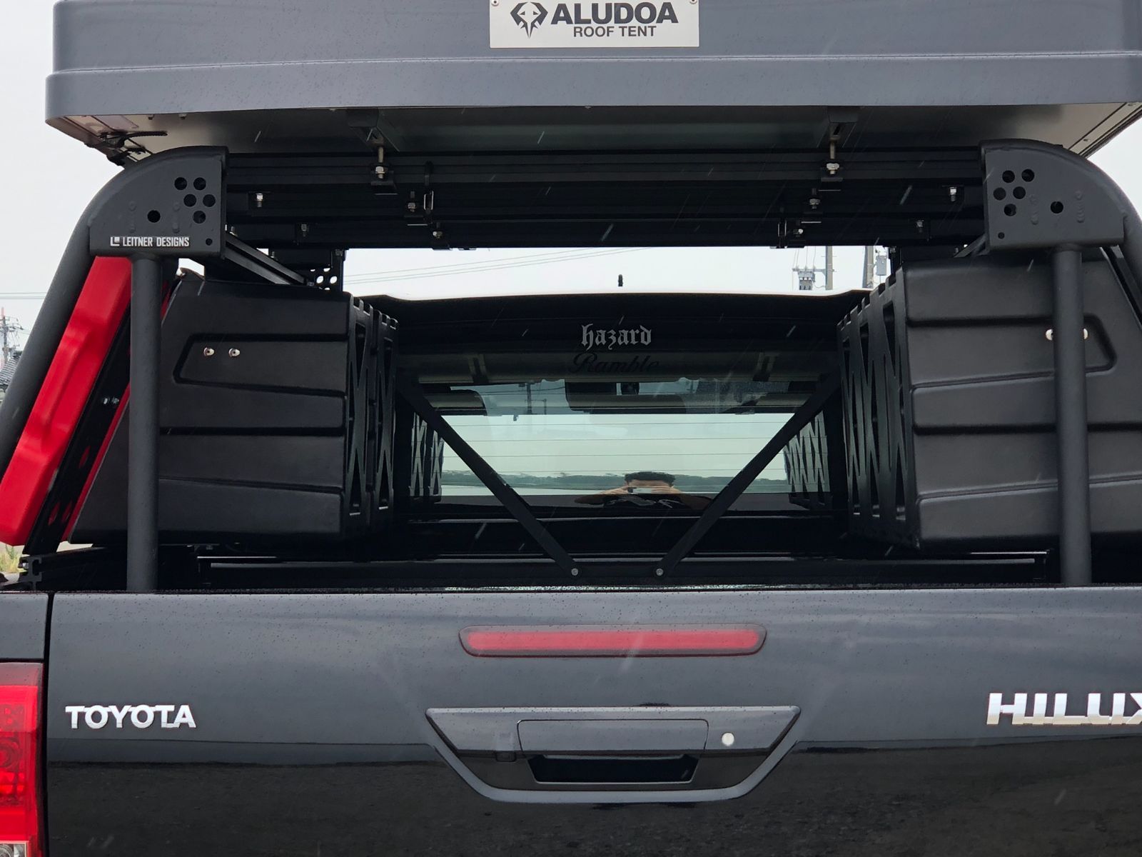 収納 ルーフラック