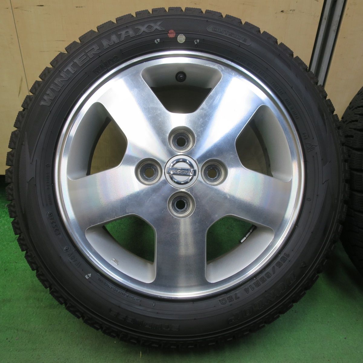 バリ溝 24年 ほぼ10分 日産 オッティ 三菱 ekワゴン 純正 155 65R14 スタッドレス ダンロップ ウインターマックス WM02 14インチ PCD100 4H 5092202イス