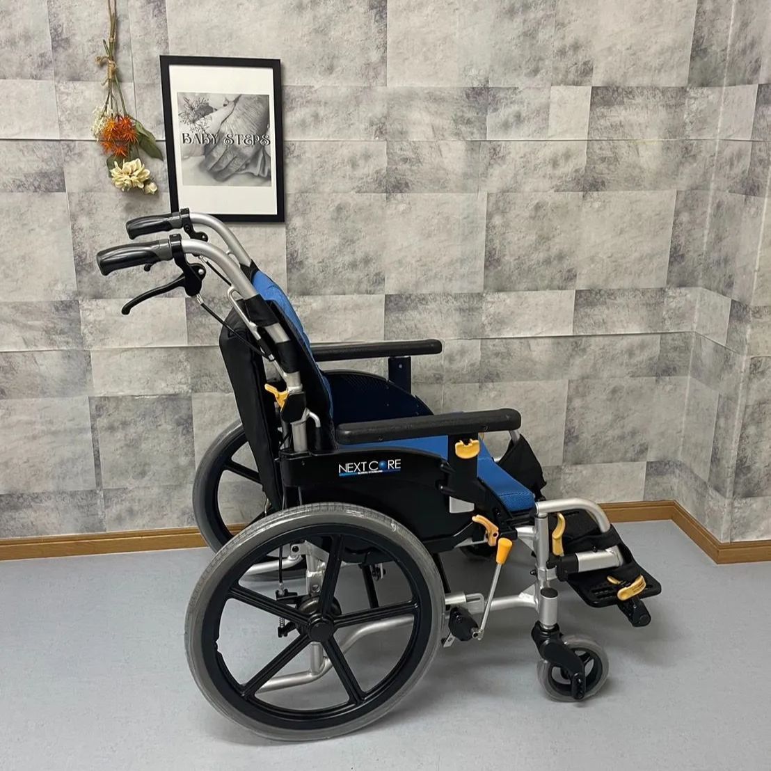 NEXT-60B 松永製作所 ネクストコアシリーズ ミニモ 介助式車椅子