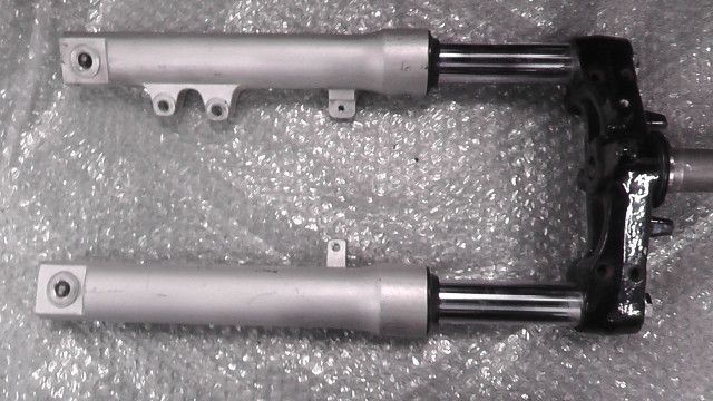 ディオ125 FI LALTJJL03J3104 の フロントフォーク 1759974611 WWW_NOITHATQUANGTHANH_NET