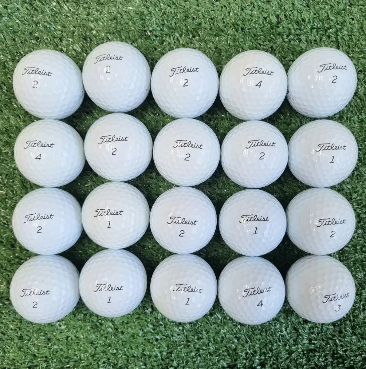 Titleist(タイトリスト) 3 平和 A +/ レベル 20 区 ゴルフボール