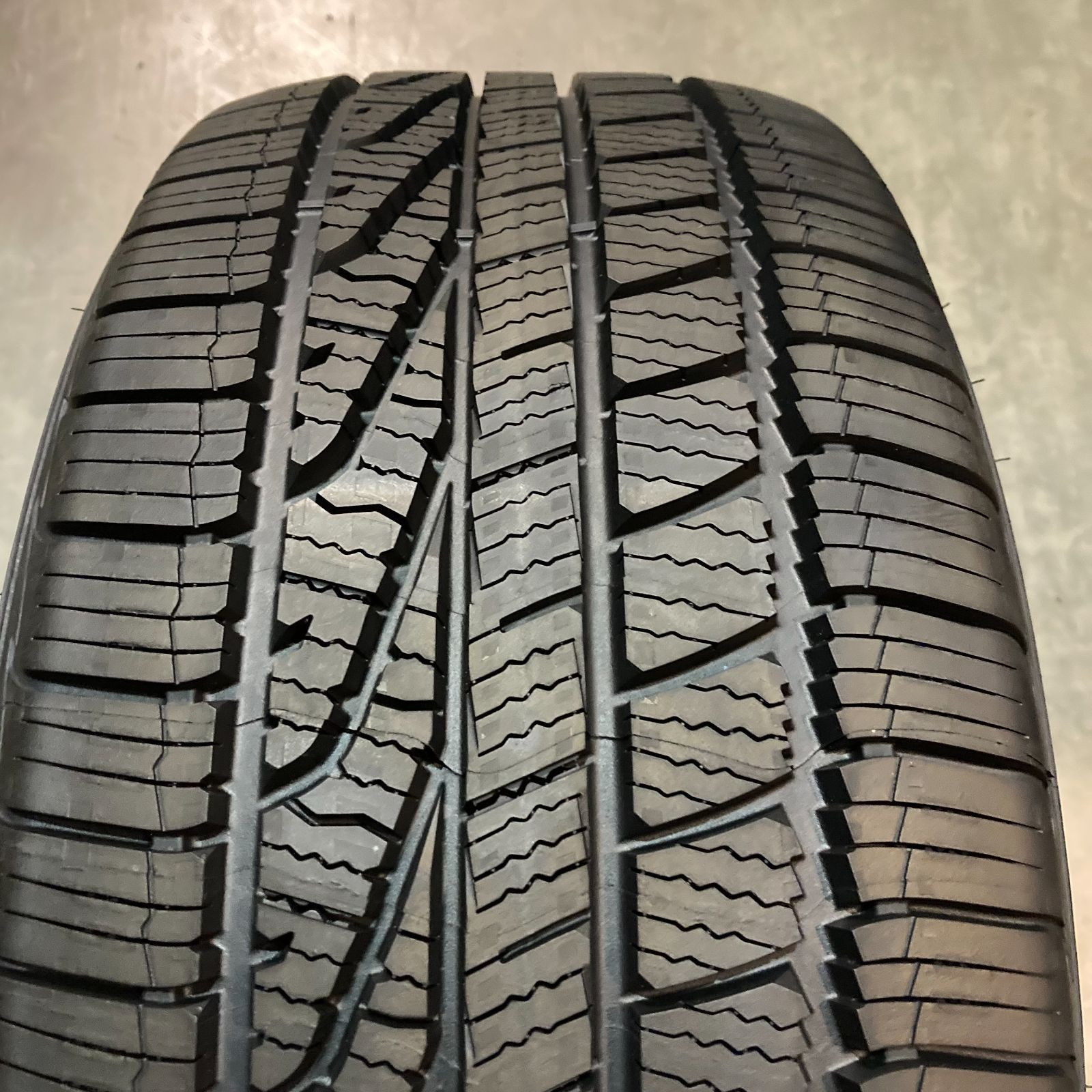 【保管袋付き】235/45R17 オールシーズンタイヤ 2本セット 新品 グッドイヤー アシュランス ウェザーレディ 2020年～ MP0273-2