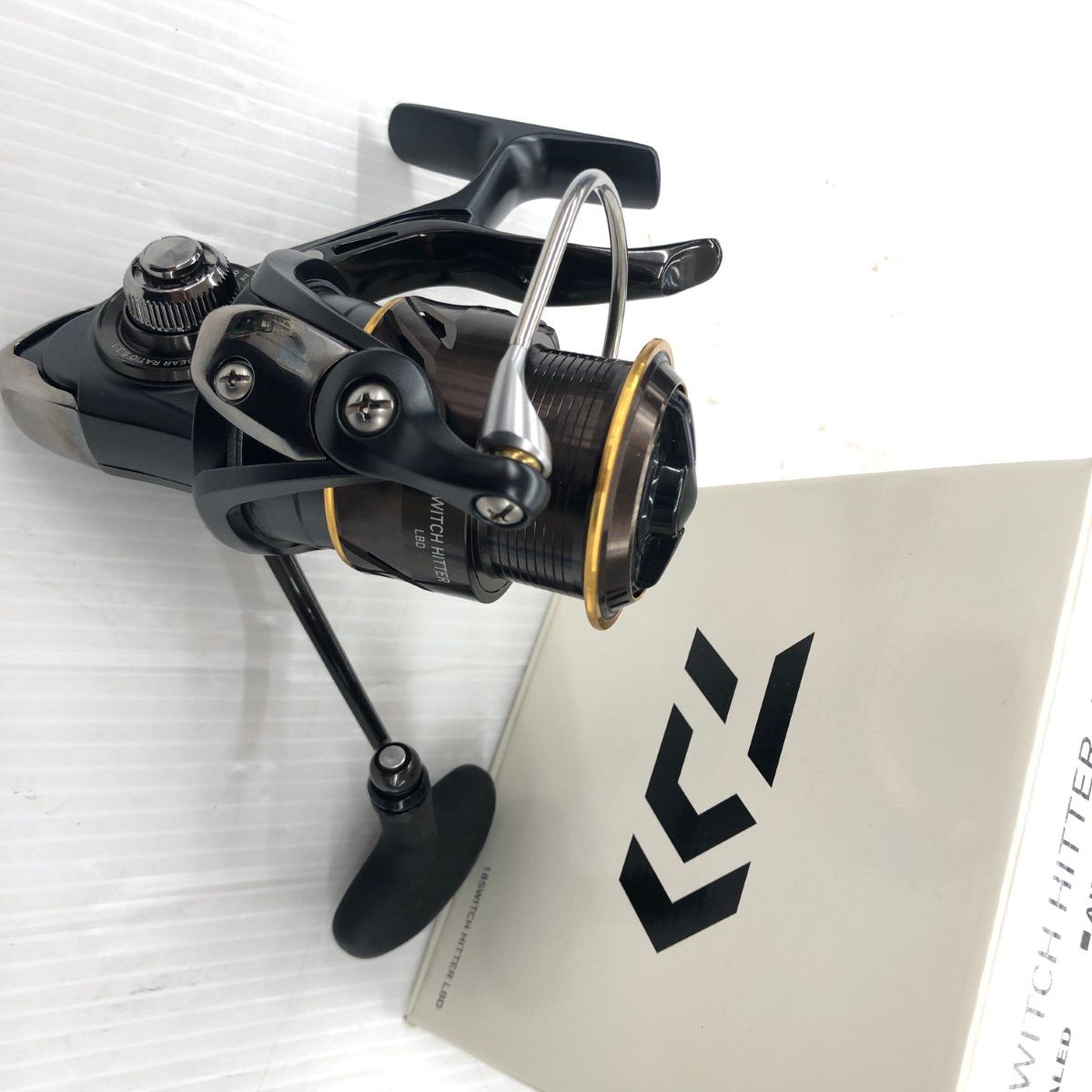 σσ【中古】DAIWA ダイワ スピニングリール 18スイッチヒッター