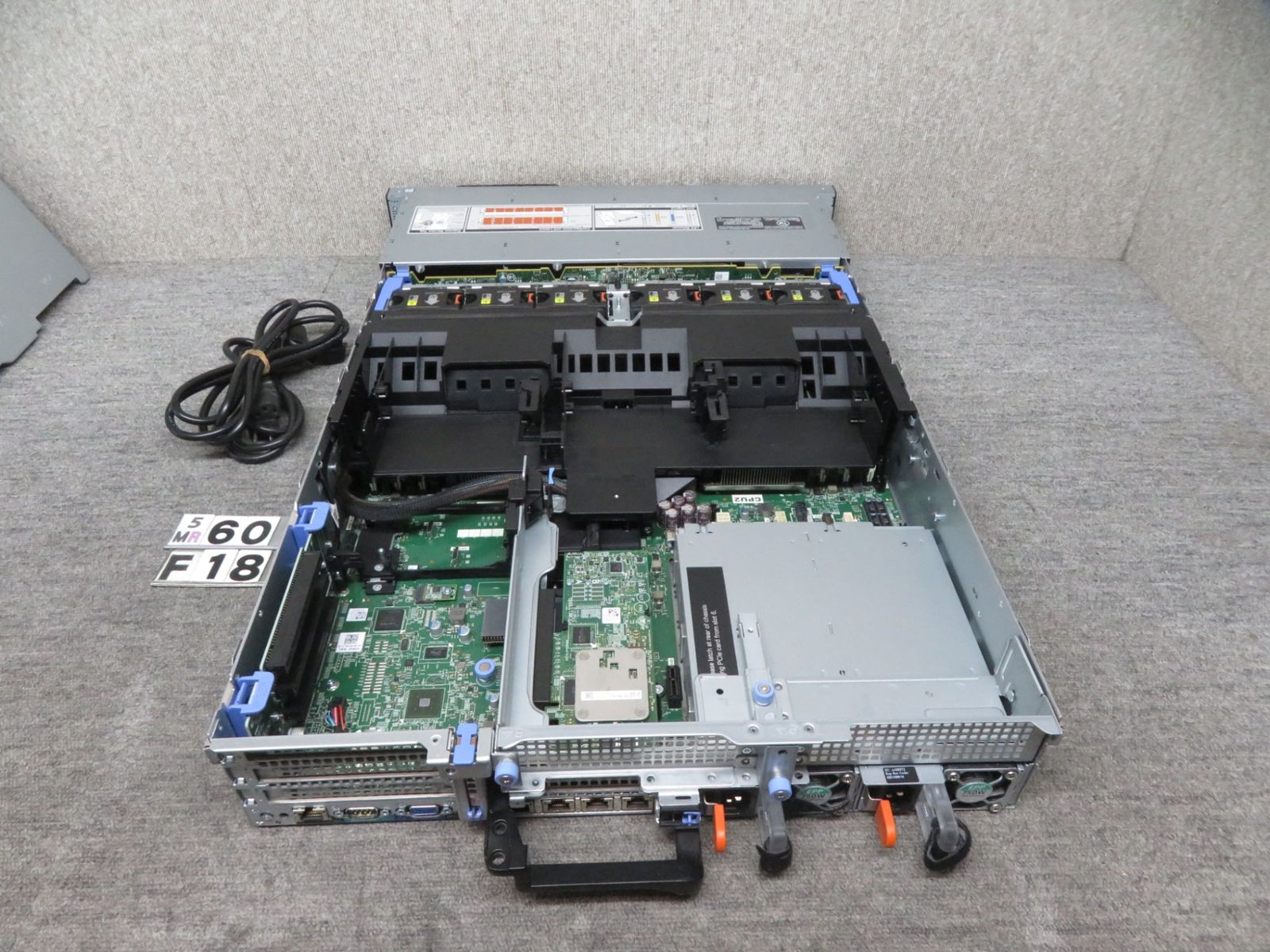 DELL PowerEdge R740XD Xeon Gold 80スレ SSD+HDD 128GB RAM