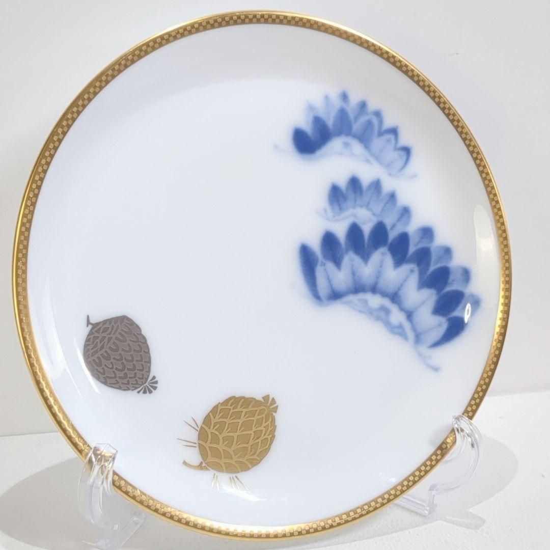 大倉陶園 OKURA ART CHINA LIMITED 三階松 金彩 21cm