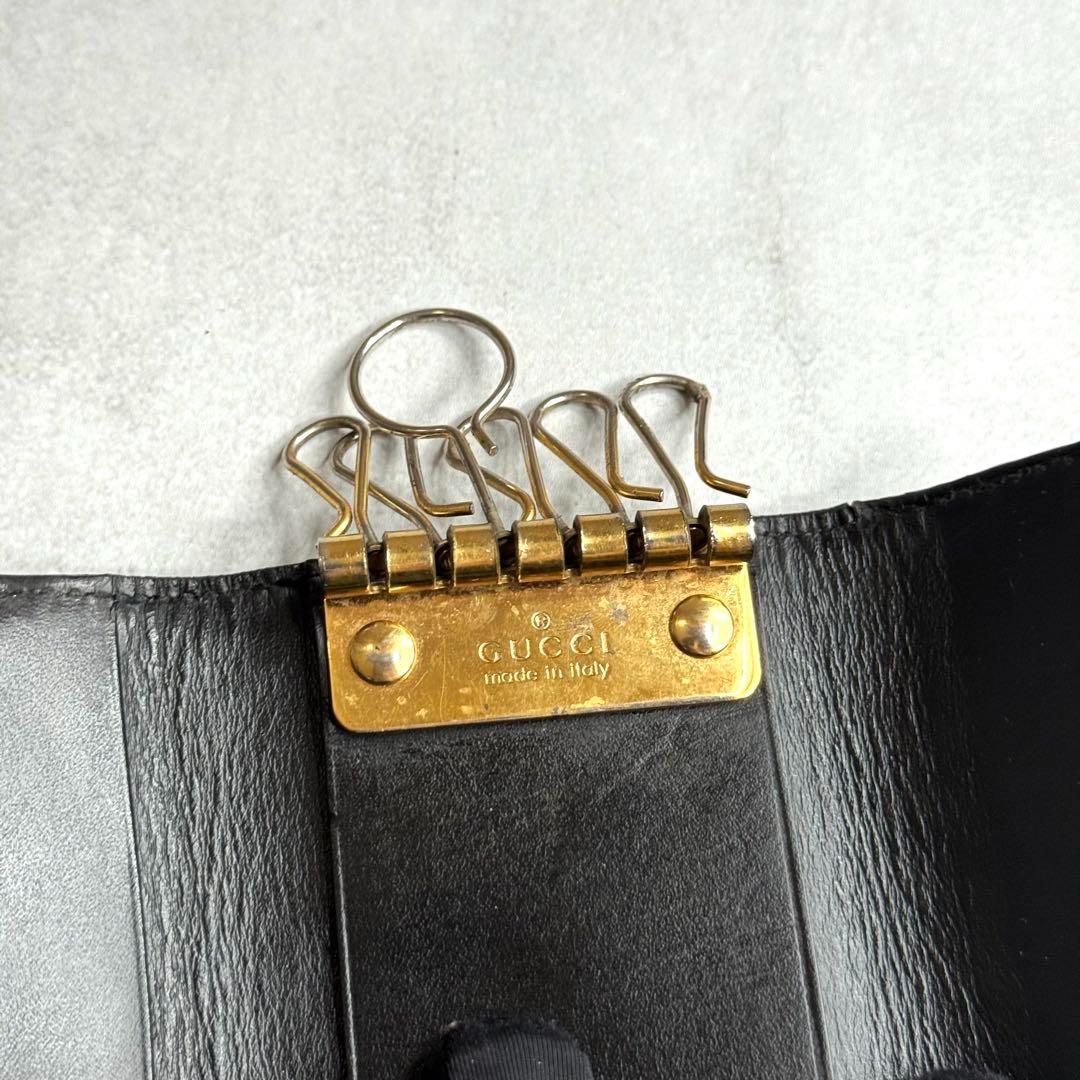 GUCCI　6連キーケース　GG型押し　リング　シマレザー　ドリアン　ブラック GUCCI 6連キーケース GG型押し リング シマレザー ドリアン