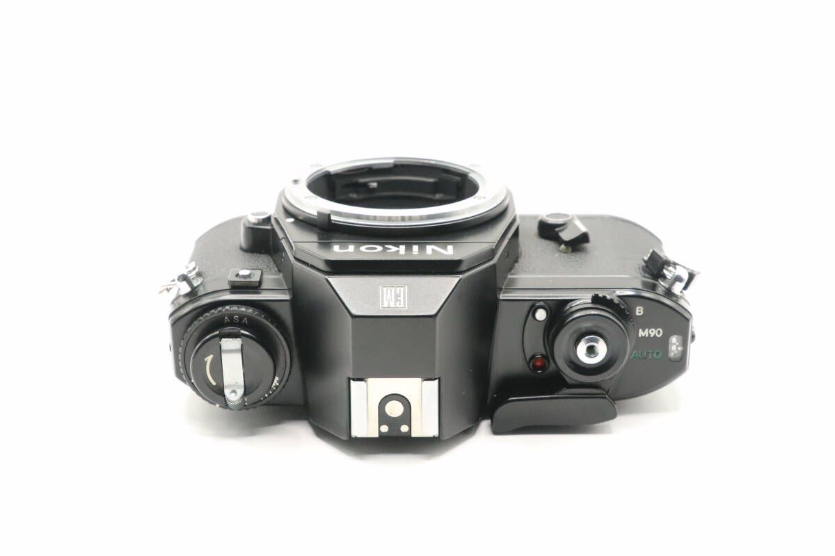 NIKON