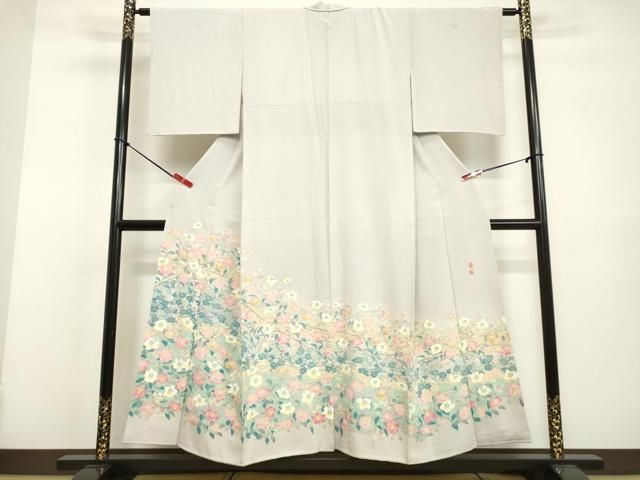 本加賀友禅作家「百貫達雄」：藤色無地着物：花柄地紋浮き織：美品：正絹：M76 本加賀友禅作家「百貫達雄」：藤色無地着物：花柄地紋浮き織：