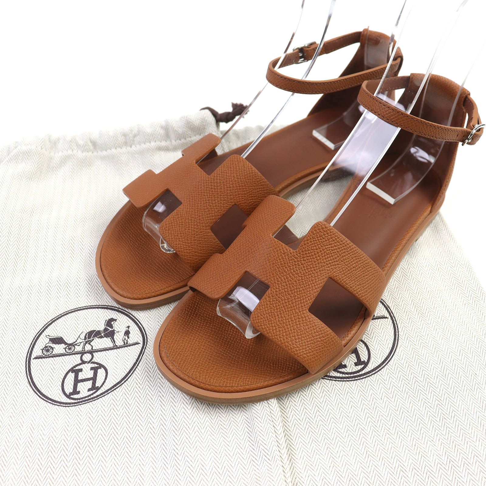 サントリーニ Hロゴ