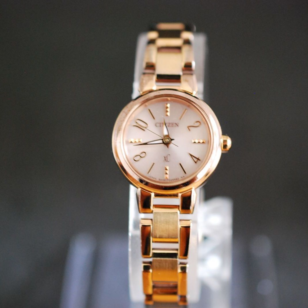 美品　CITIZEN　シチズン　XC　ホワイト　ゴールド　ソーラー　レディース 楽天市場】＼2000円OFF／【名入れ1,000円&ウォッチケース付