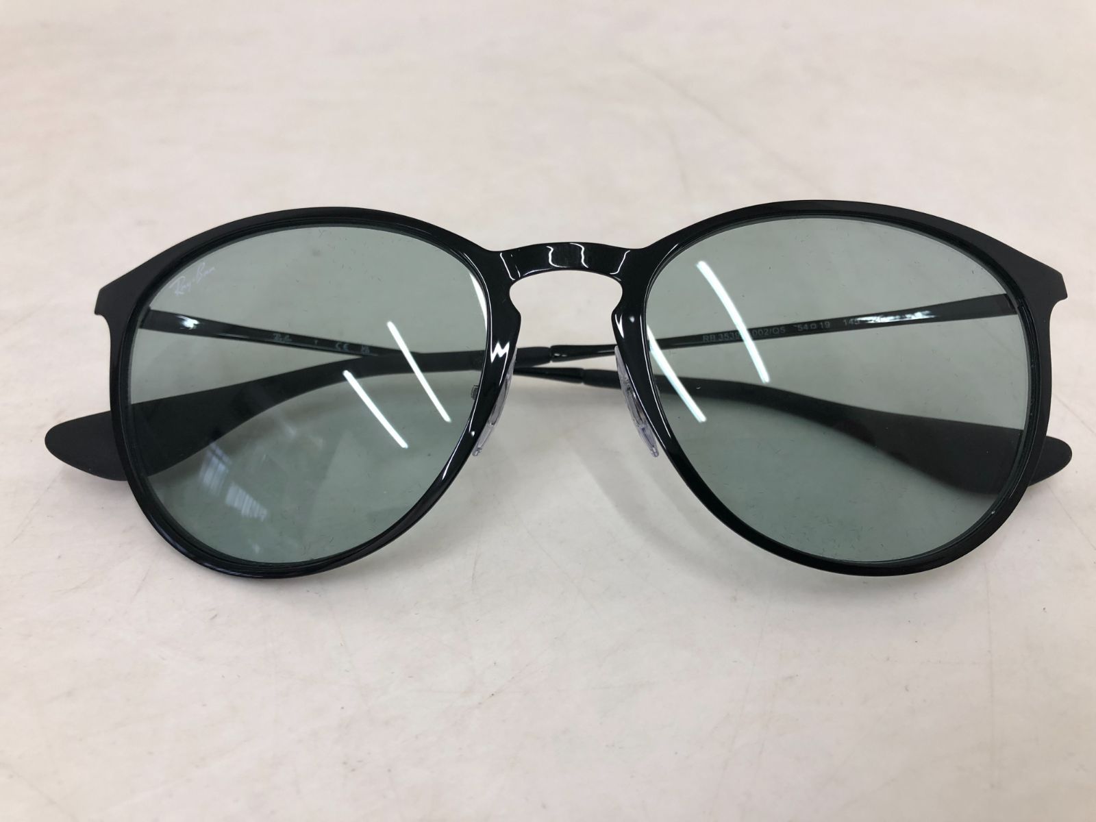 B）RayBan レイバン サングラス RB3539 002/Q5 Erika 調光レンズ