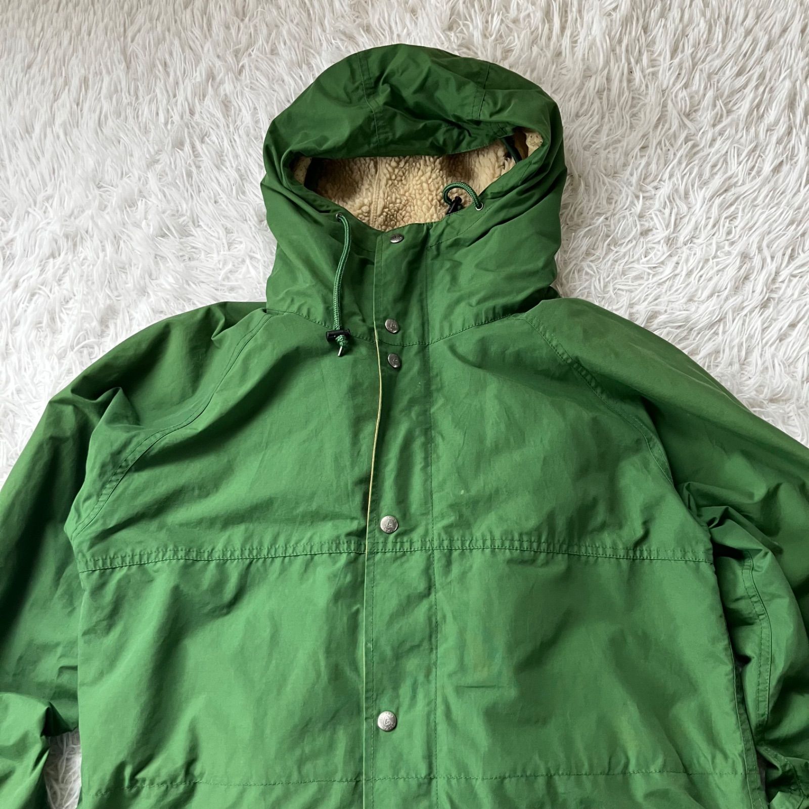 DESIGNS マウンテンパーカー