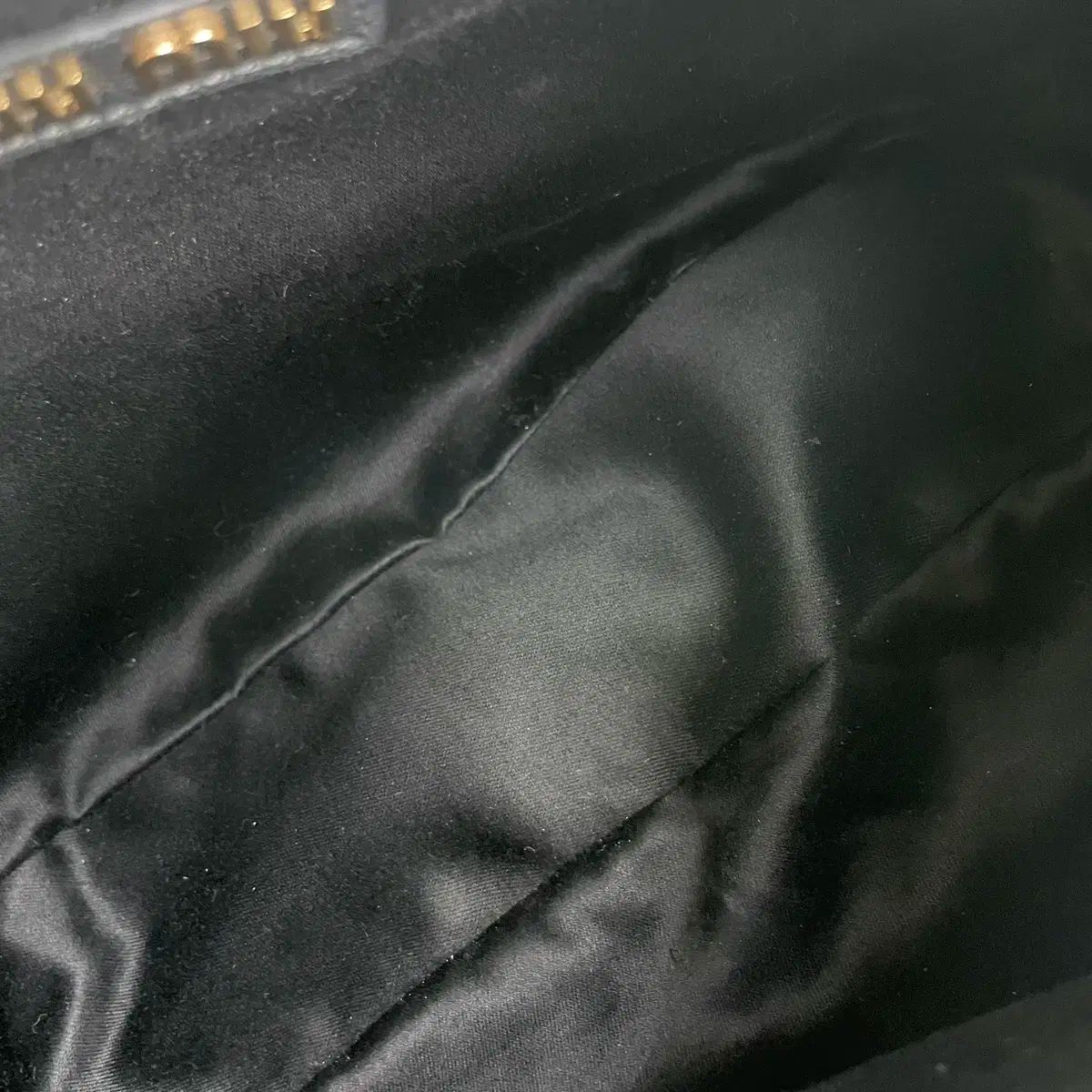 ミュウミュウ ホーボーバッグ