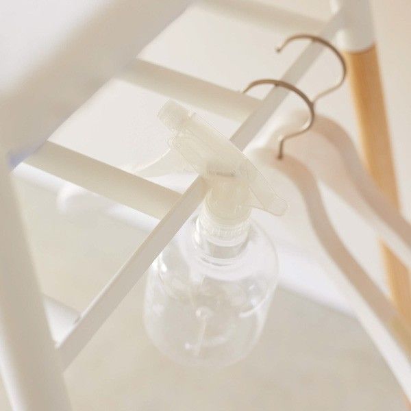 足つき アイロン掛け