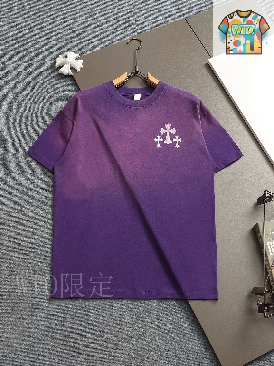 今日WTO】Chrome Hearts クロムハーツ ピンククロス T-VX78