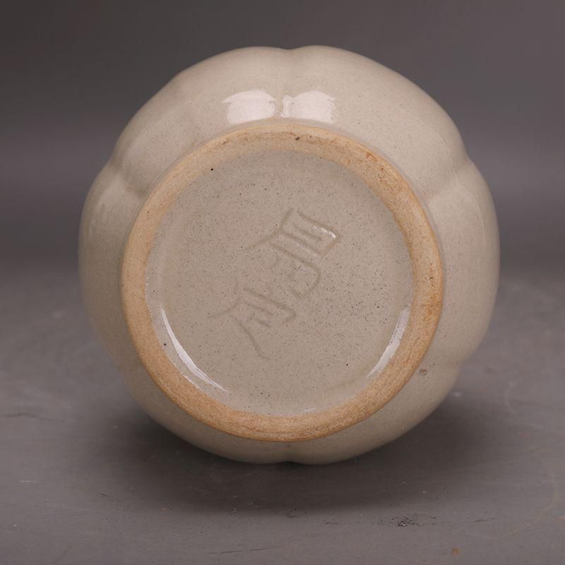宋定窯白釉花瓶を開きま  景徳鎮 陶磁器 装飾品 現代工芸品美術品 置物 宋定窯白釉花瓶を開きま 景徳鎮 陶磁器 装飾品 現代工芸品美術品