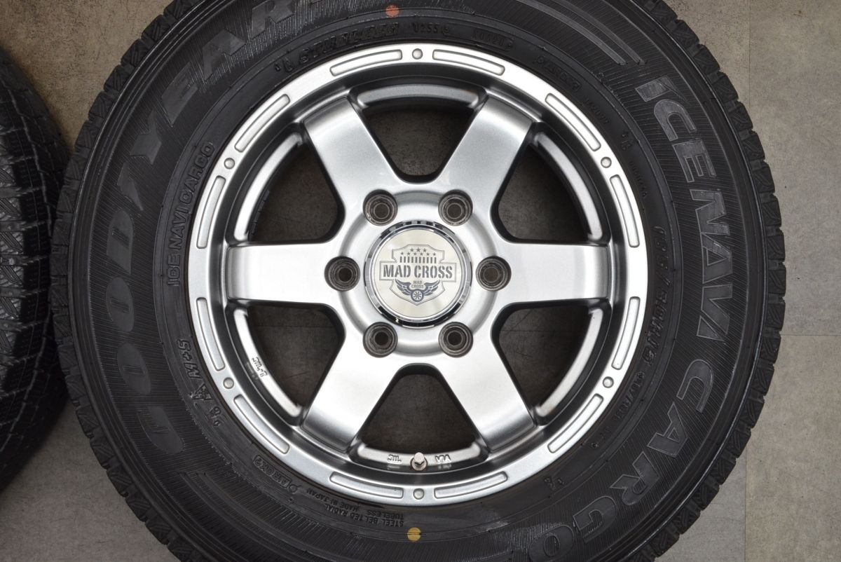 人気アイテムお得に購入。 バリ溝 MAD CROSS 15in 6J 33 PCD139.7 グッドイヤー アイスナビ カーゴ 195 80R15 ハイエース レジアスエース スーパーGL 良好品 品数豊富。