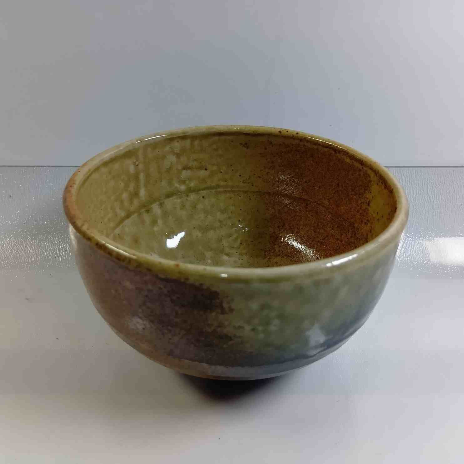 e3120 萩焼 桃形 喰籠 木箱入り 蓋物 菓子器 喰篭 茶道具 e3120 萩焼 桃形 喰籠 木箱入り 蓋物 菓子器 喰篭 茶道具