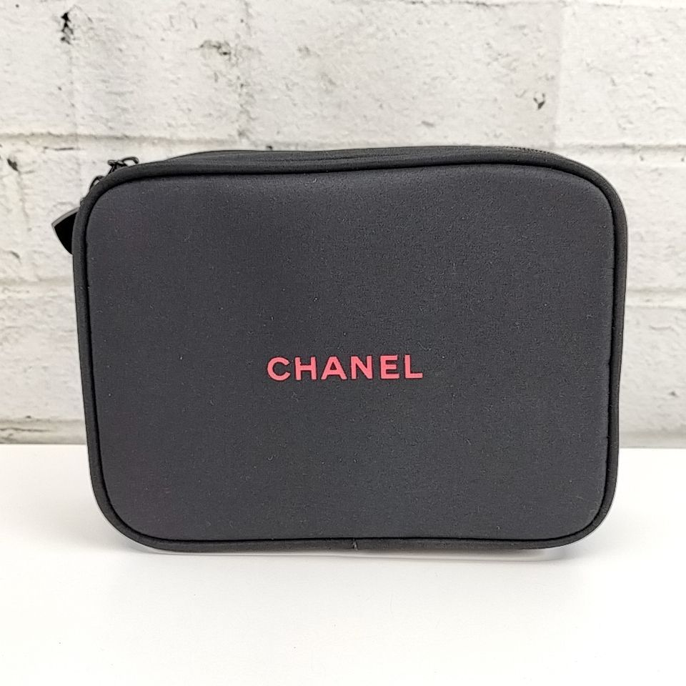 新品未使用 レミニ ドゥ シャネル 2011 CHANEL シャネル レ ミニ ドゥ シャネル 2011 ポーチ×メイク