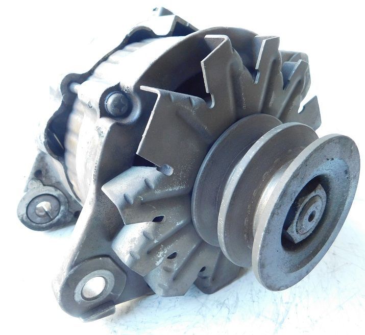 ●オルタネーター●三菱ふそう大 中型トラック ファイター A004TU8984 ME308247 品 程度B コア返却不要