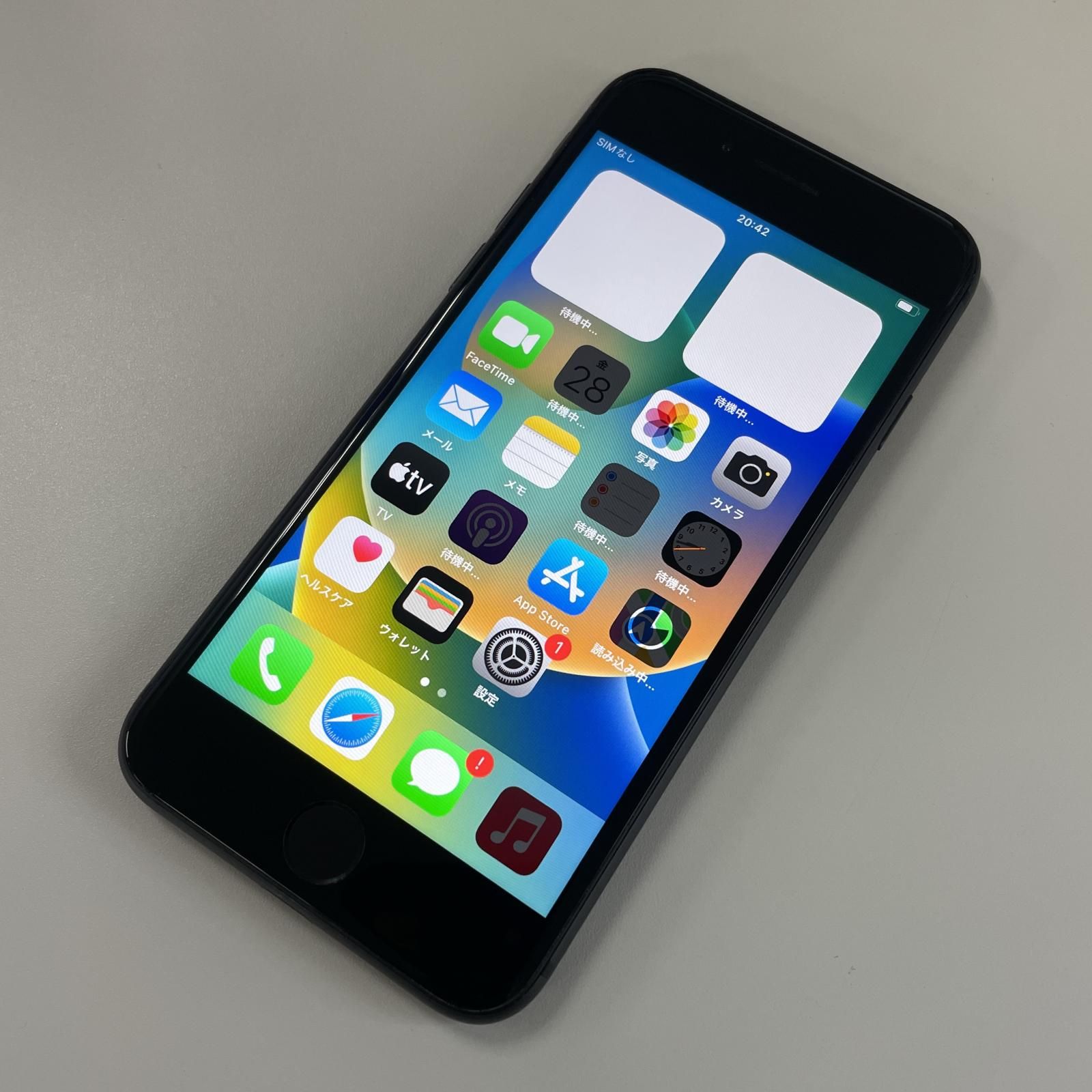 受け渡し者決定】iPhone 8 スペースグレイ 64 GB docomo