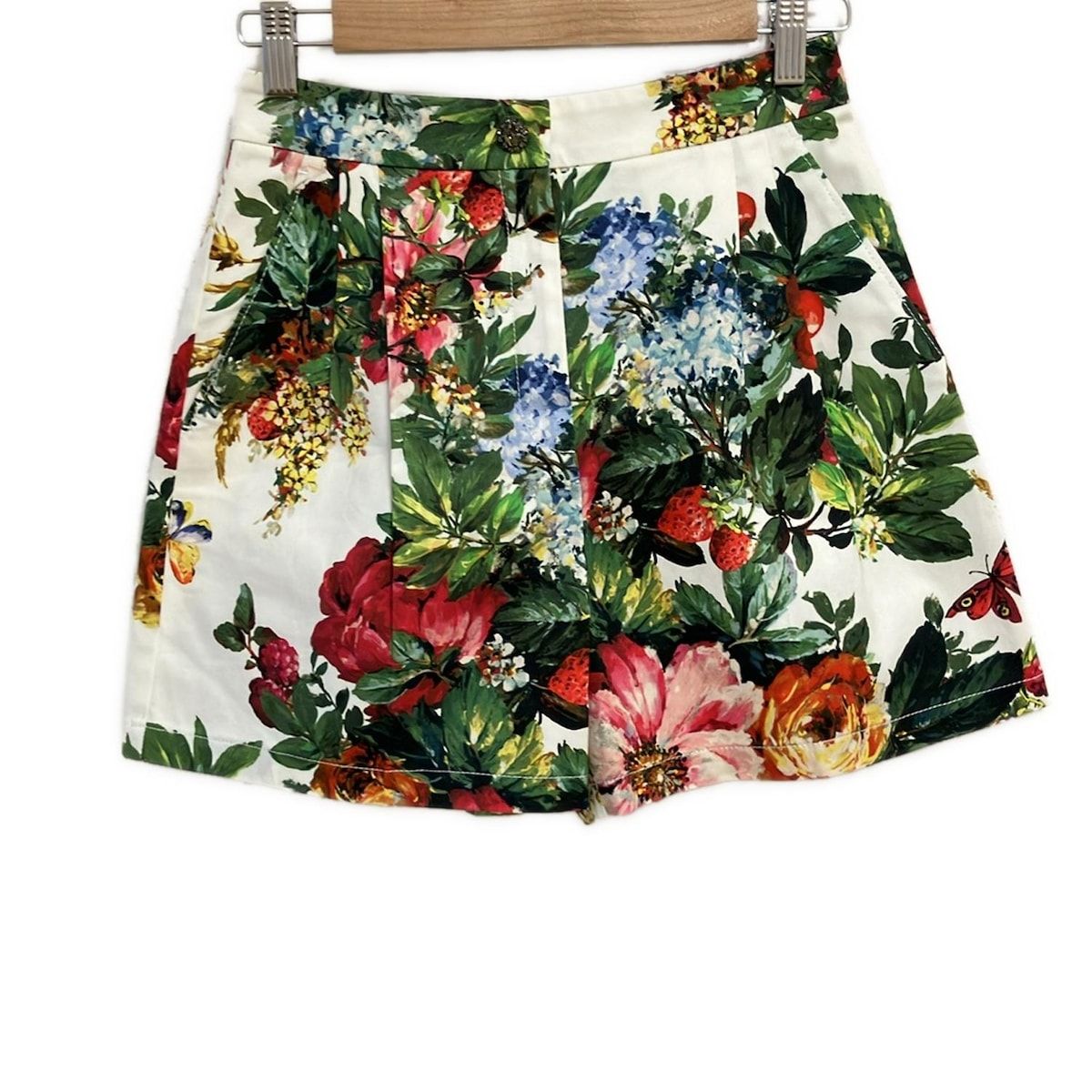DOLCE-GABBANA ドルチェアンドガッバーナ ショートパンツ サイズ38 S レディース - 白×レッド×マルチ 花柄