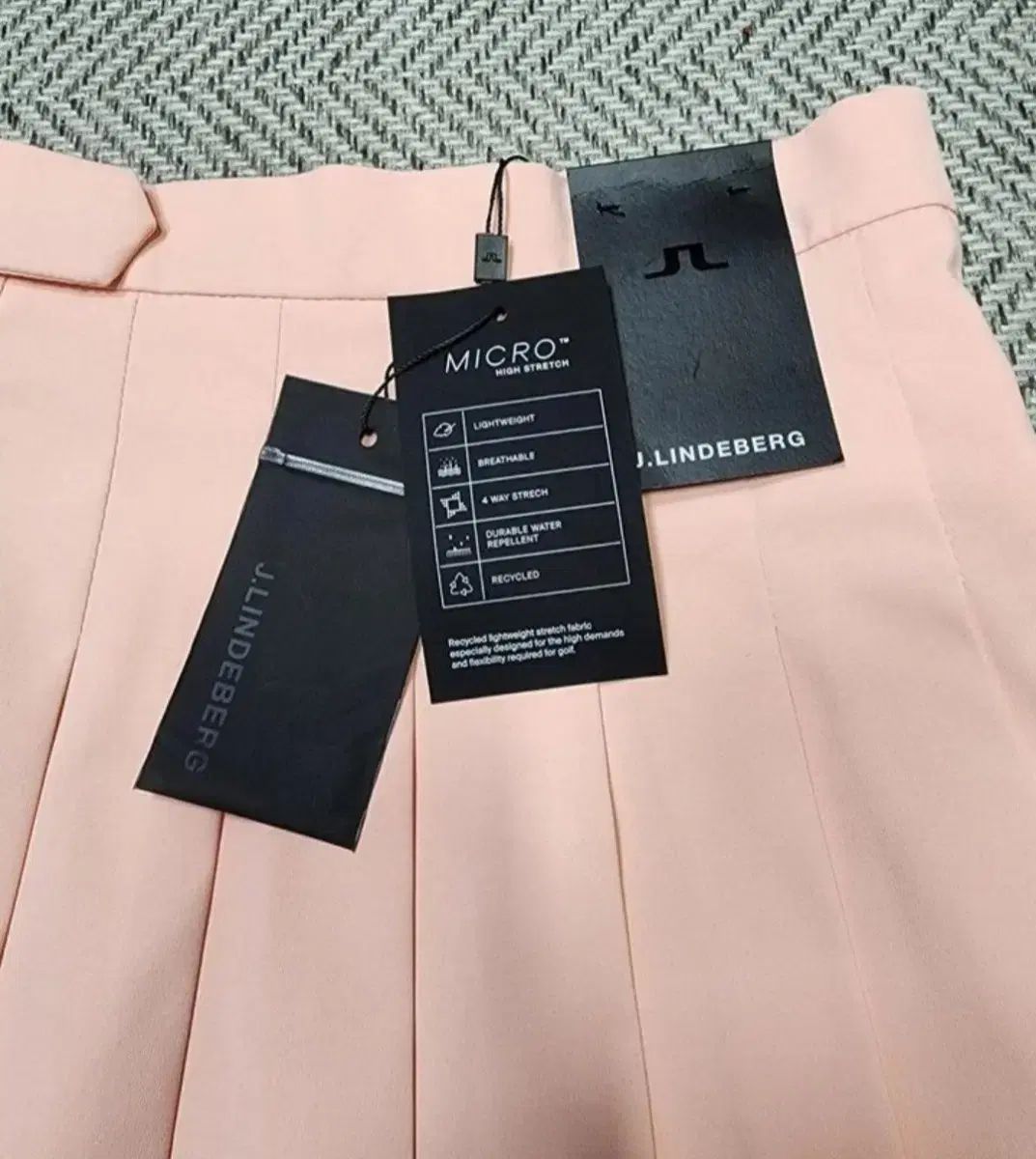 J. Lindeberg レディース スポーツスカート M サイズ J.LINDEBERG 23SS トップス ￥18,700(税込) スカート ￥25,300