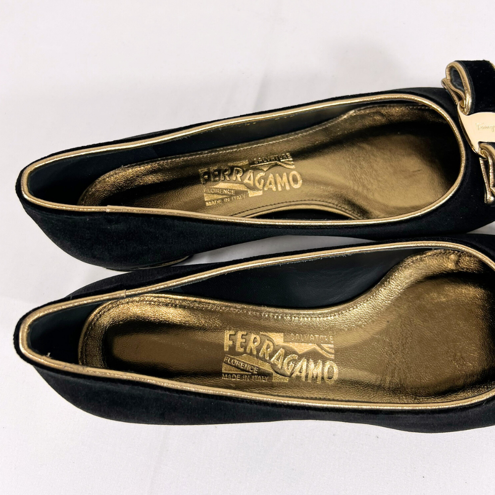 26.0cm【限定セール】新品・未使用 FERRAGAMO フェラガモ フラットパンプス 靴 01A000 739429 BLACK ブラック GOLD ゴールド サルヴァトーレ フェラガモ SALVATORE FERRAGAMO 大きいサイズ