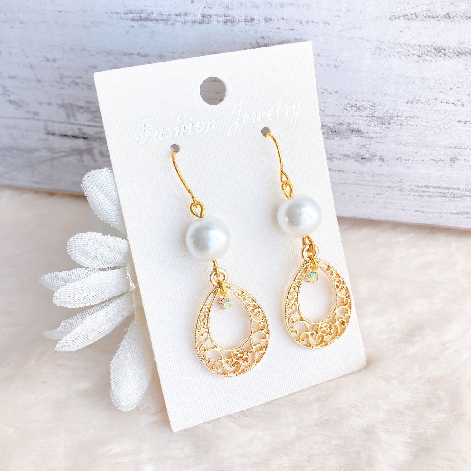 金具変更無料♡ハンドメイドピアス No.723 maccoshop - メルカリ