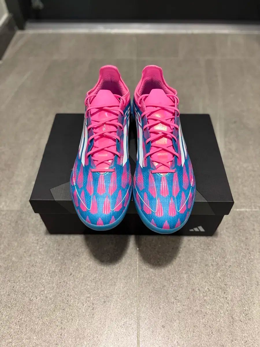 【雷市場（ポンジャン）商品韓国直送】 adidas(アディダス) F50 プロ TF ピンパ 265 サイズ 出品