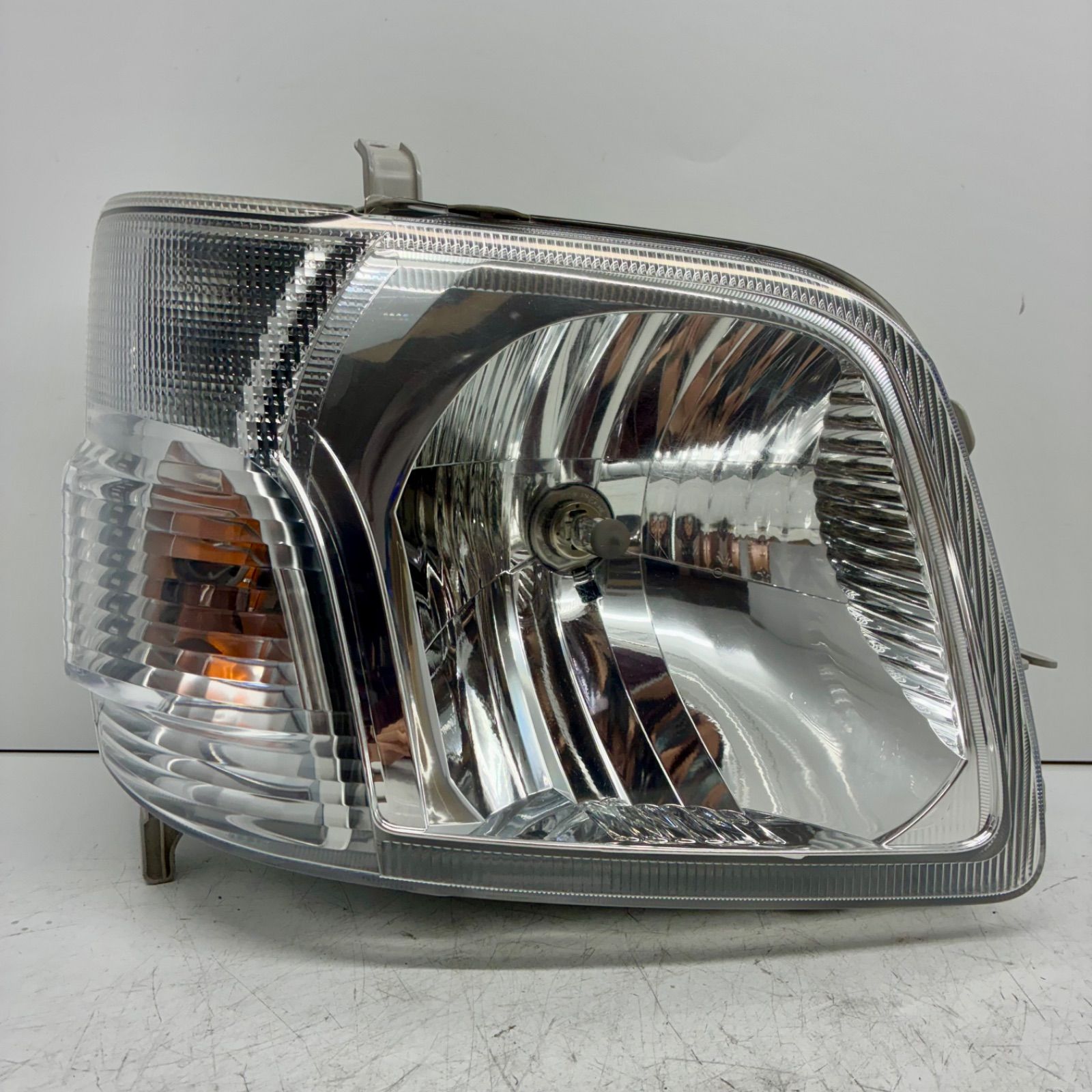 ダイハツ ハイゼット S321V 左ヘッドライト 中古 S321V ハイゼットバン