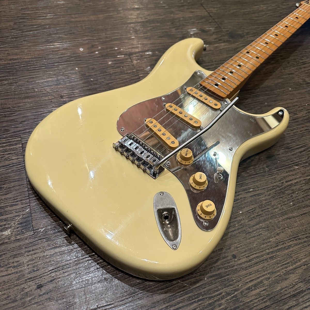 Fernandes FST-70 Made in Japan Electric Guitar エレキギター